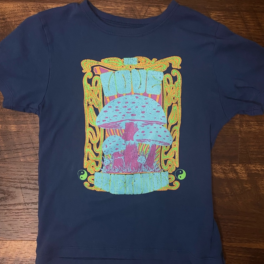 UO shroom top